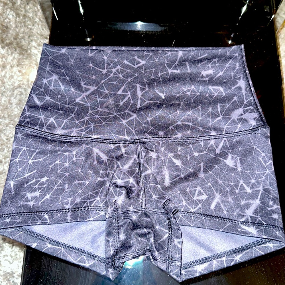 Lululemon highwaisted shorts
